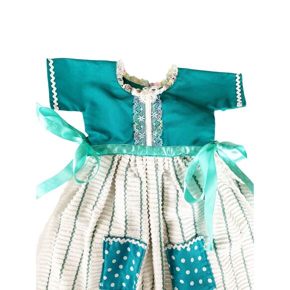 Oven Door Dress Dish Hanging Tea Towel - Picture 3 of 4